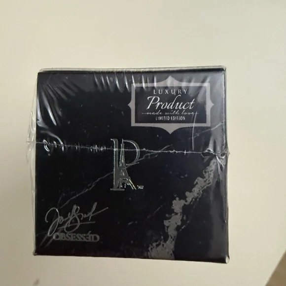 Premium Serum Hyaluronic Anti-Aging Formula - Picture 3 of 8